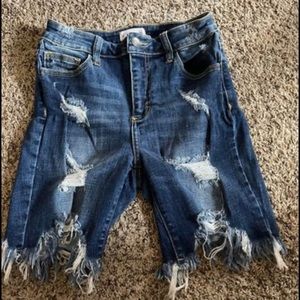 Womens CELLO Distressed Shorts. Size S